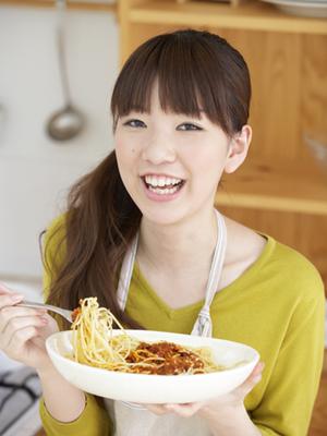 鹿児島産さつまいも「紅はるか」を使用した新感覚の大学いもとさつまいもテーマの立ち飲みスタンド「よもや」は大阪・難波に登場！